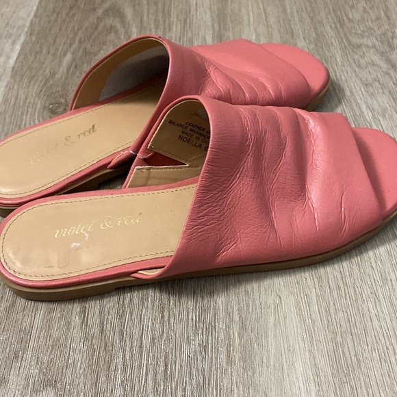 Violet & Red Noella Slides - Picture 4 of 12